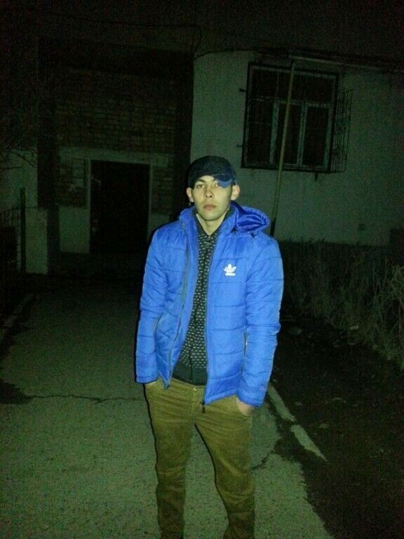  21759525  Oybek, 33 ,    