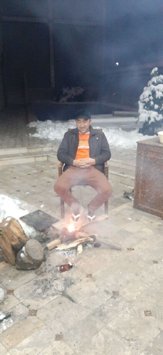  21882055  Akbar, 39 ,    