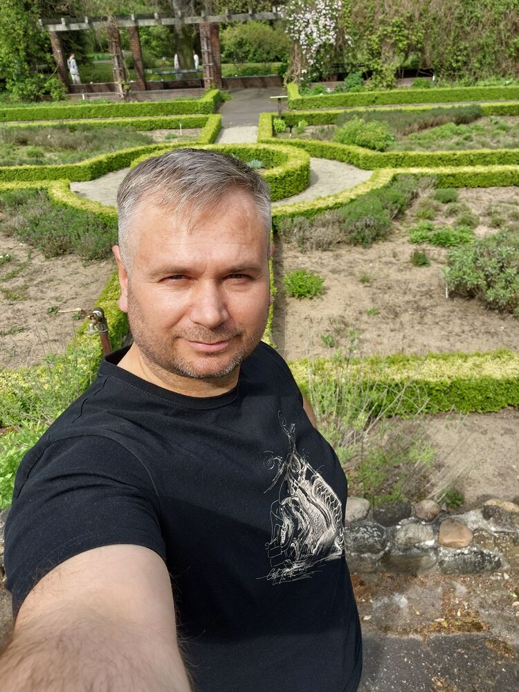  49378635  , 43 ,    
