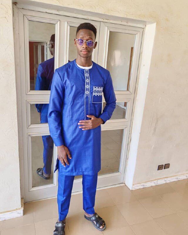  53808765  Abdoulaye, 20 ,    