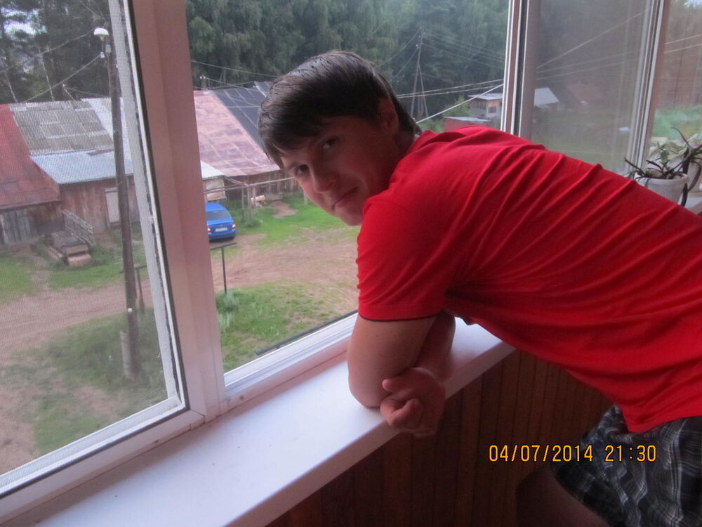  5071685  Slava, 34 ,     