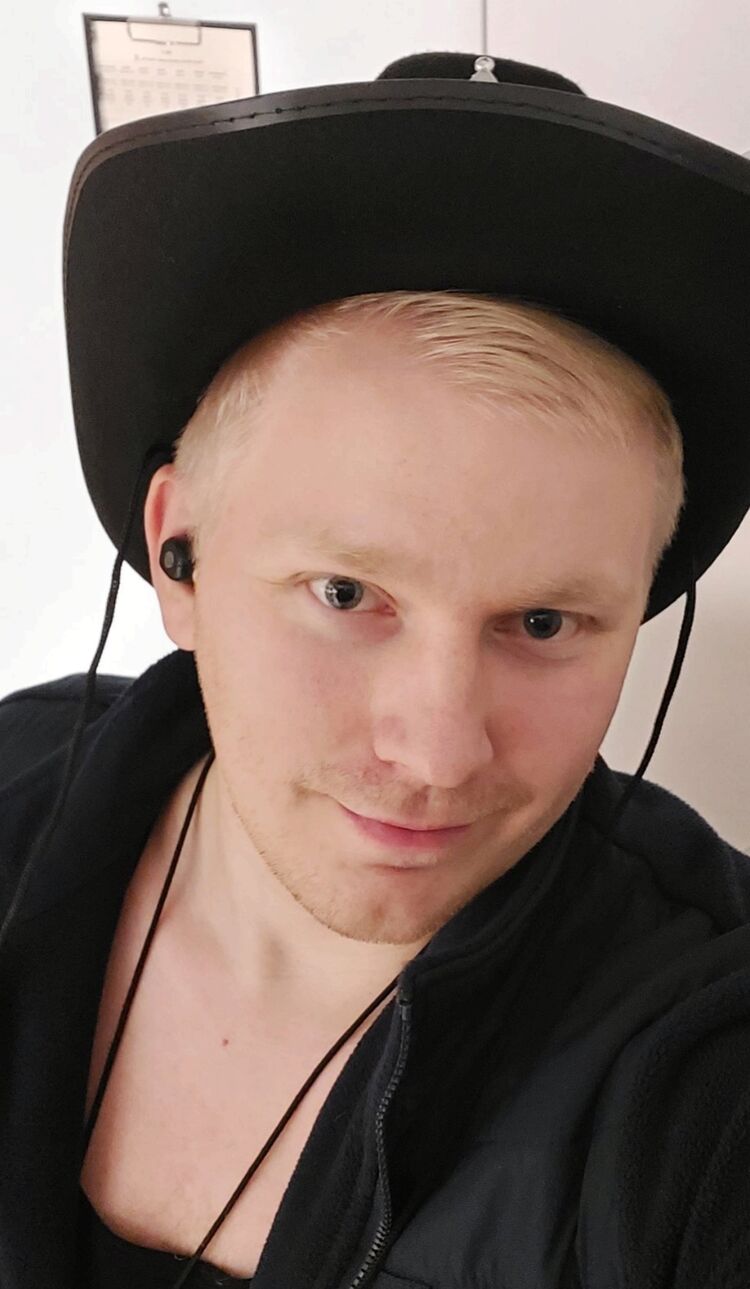 ���� 41883105 ������� ��, 33 ����, ���� ���������� � �����-����������