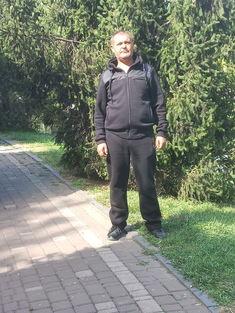  37686315  Igor, 46 ,    