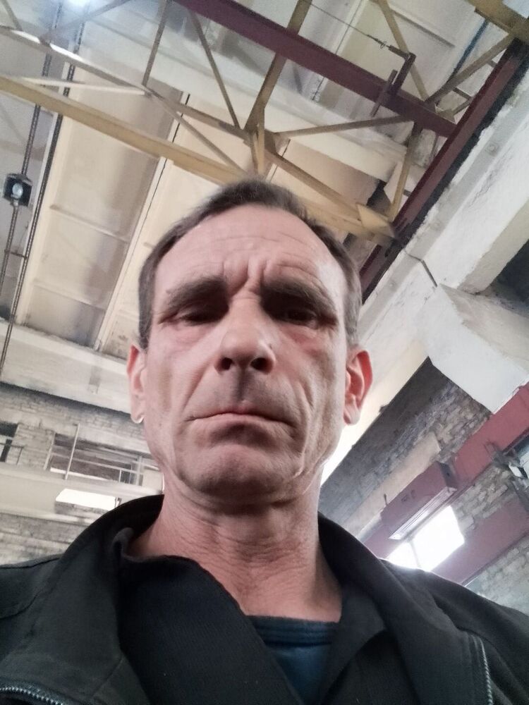  46658105  , 53 ,    