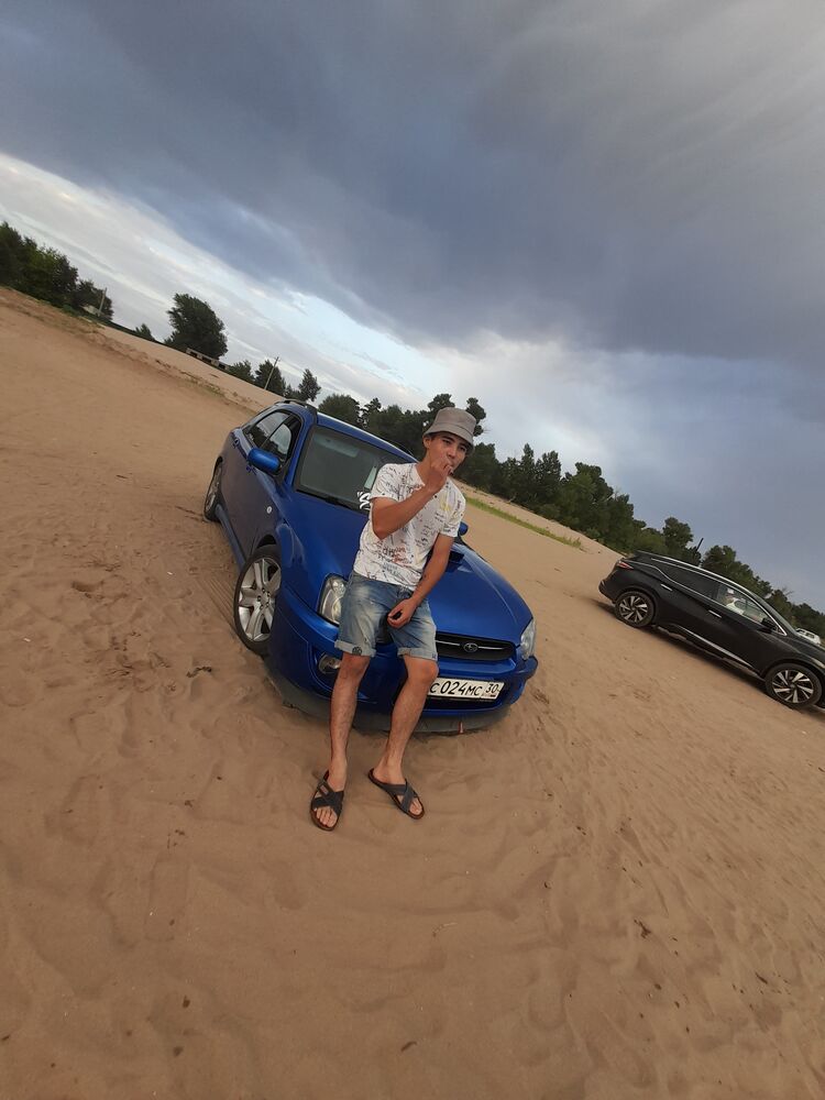  Novy,   Oleg, 28 ,   ,   