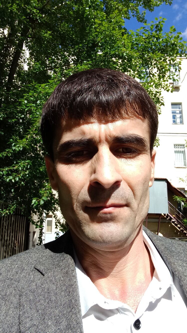  47601275  Ilhom, 35 ,    