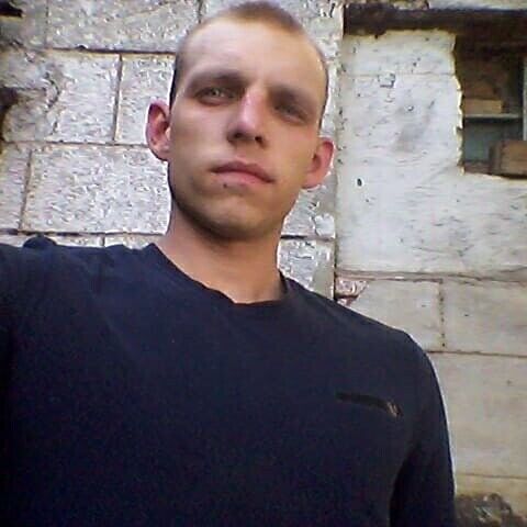  21321495  Vitalik, 27 ,    