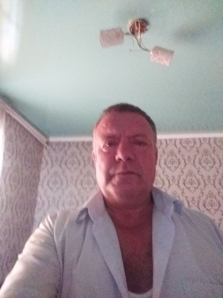  20972675  Lion, 55 ,    