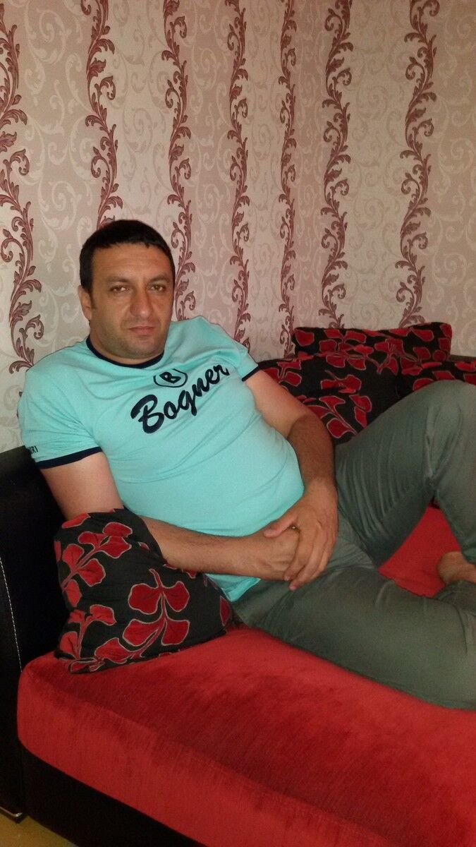  4441215  Emin, 52 ,    