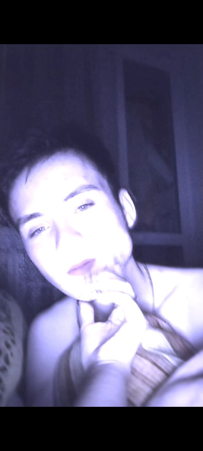  38036185  Thomas, 25 ,    