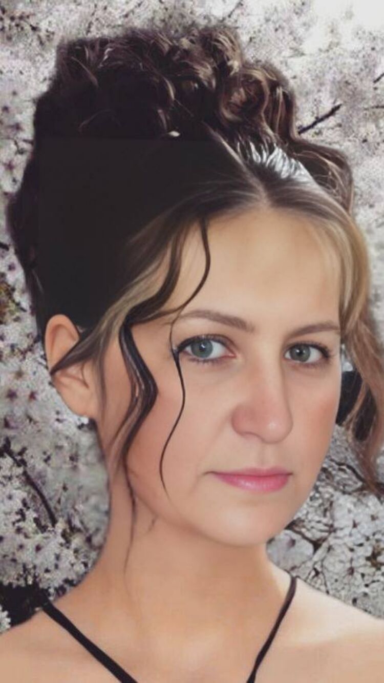  51144835  Larisa, 60 ,    