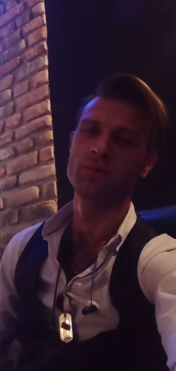  24883305  , 35 ,    
