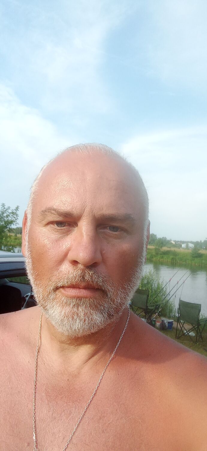  52558095  Alexander, 47 ,    