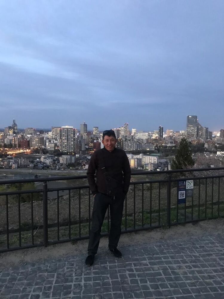  18252275  Hurik, 39 ,    