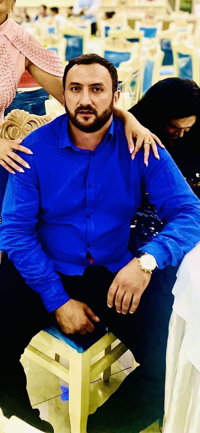  ,   Elvin, 38 ,   ,   