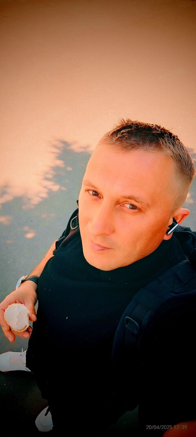  ,   Alexander, 39 ,   c 