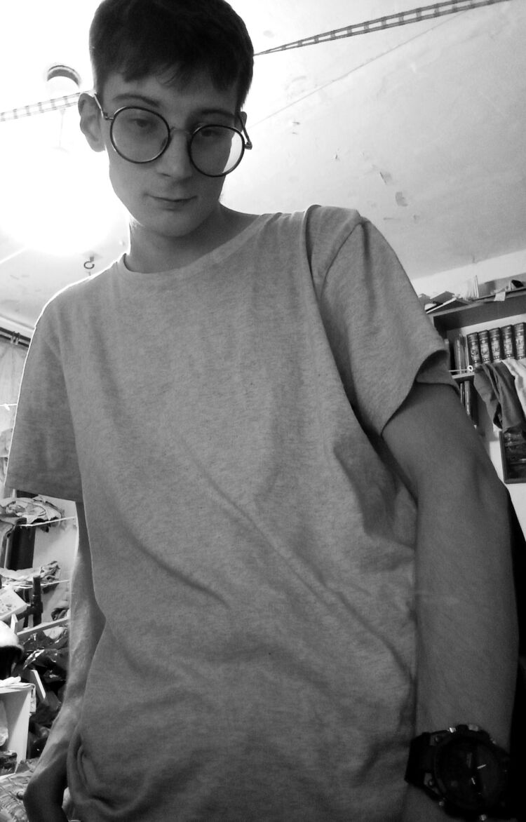  52704985  Saegij, 21 ,    