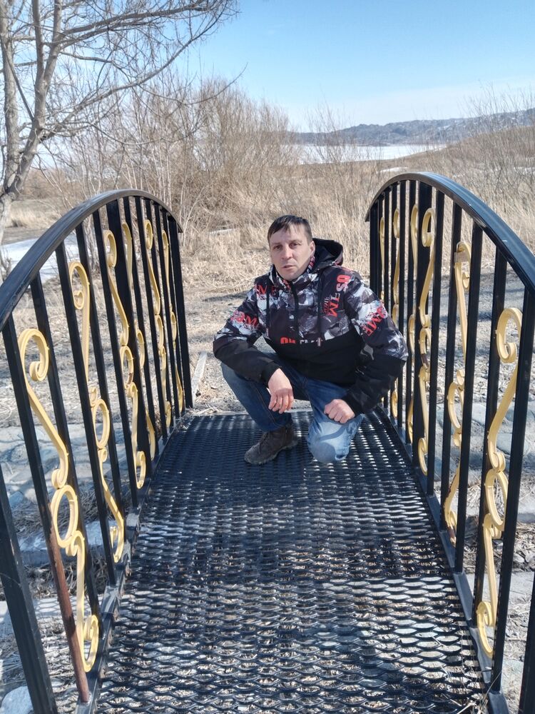  40706055  , 37 ,    -