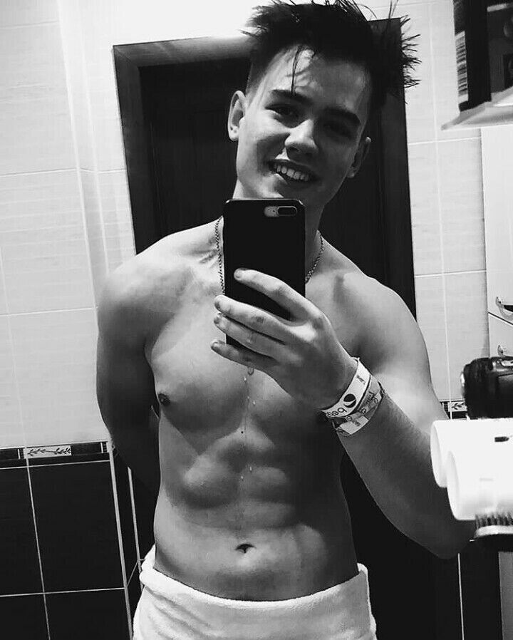  16077185  Zeki Myller, 28 ,    