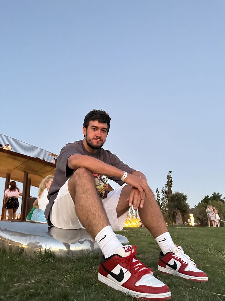  39628045  , 21 ,    
