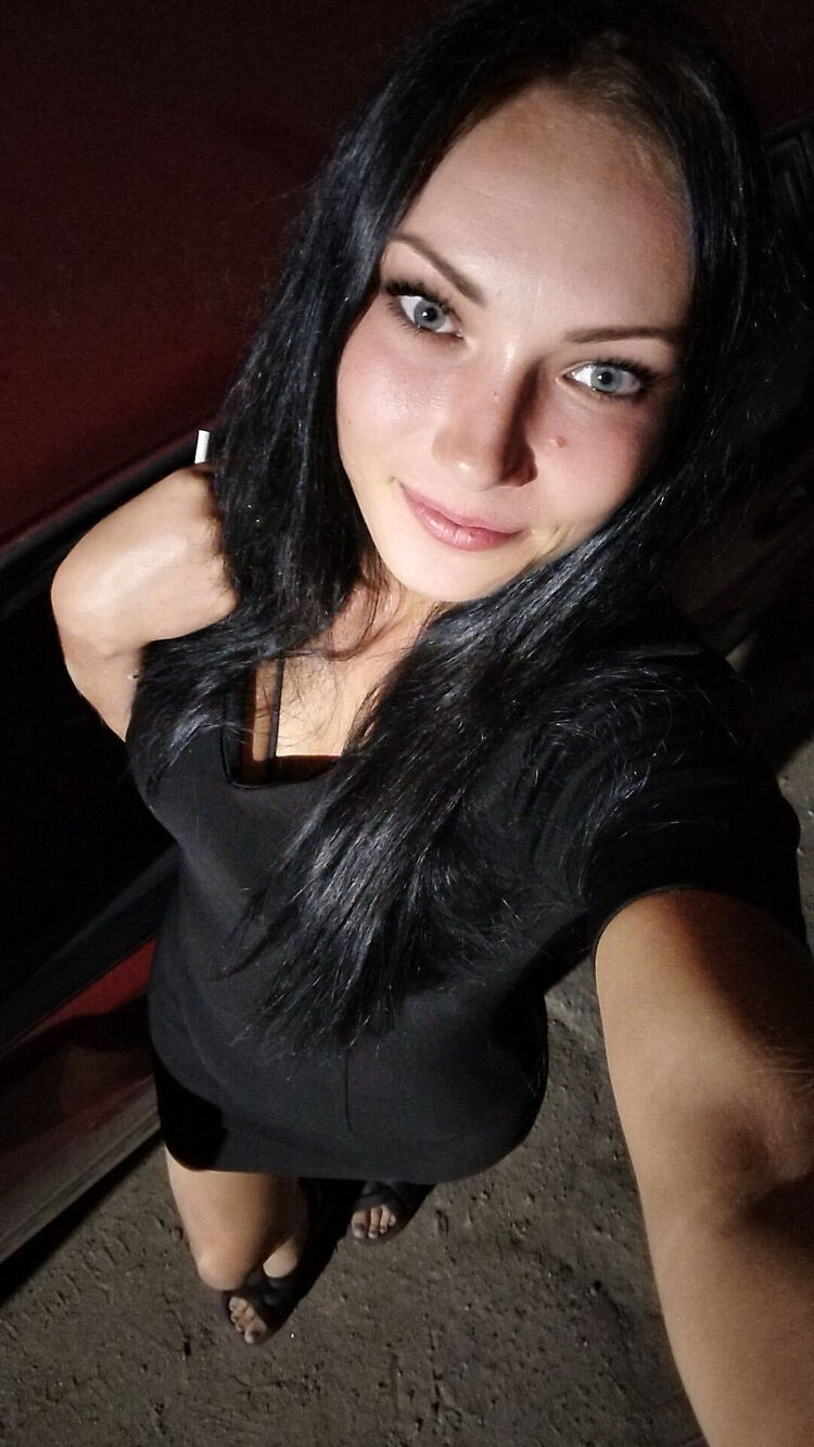  ,   Elena, 27 ,   ,   