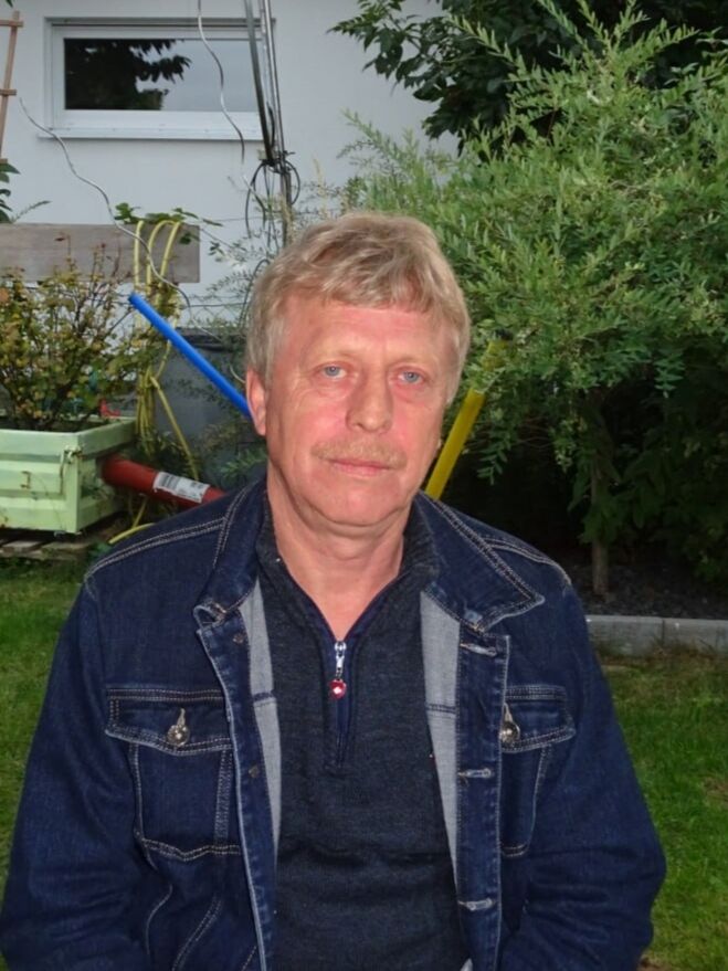  53473755  Emil, 58 ,    