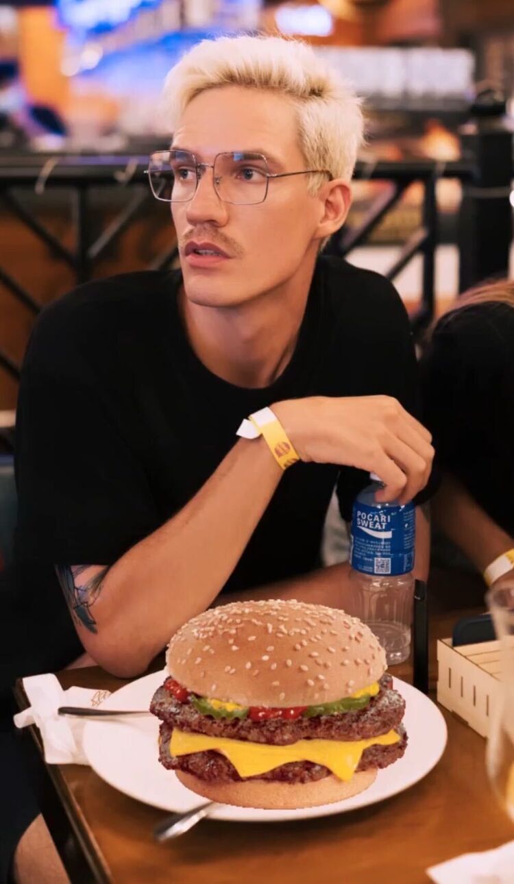  28882045  Dima, 33 ,    Central Valley