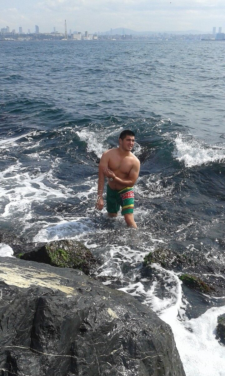  8659205  Bakhtiyor, 37 ,    