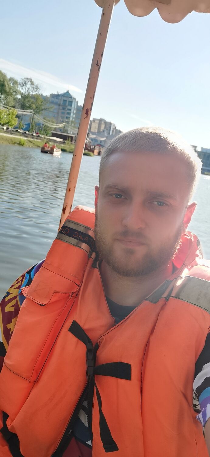  27068335  , 35 ,    -