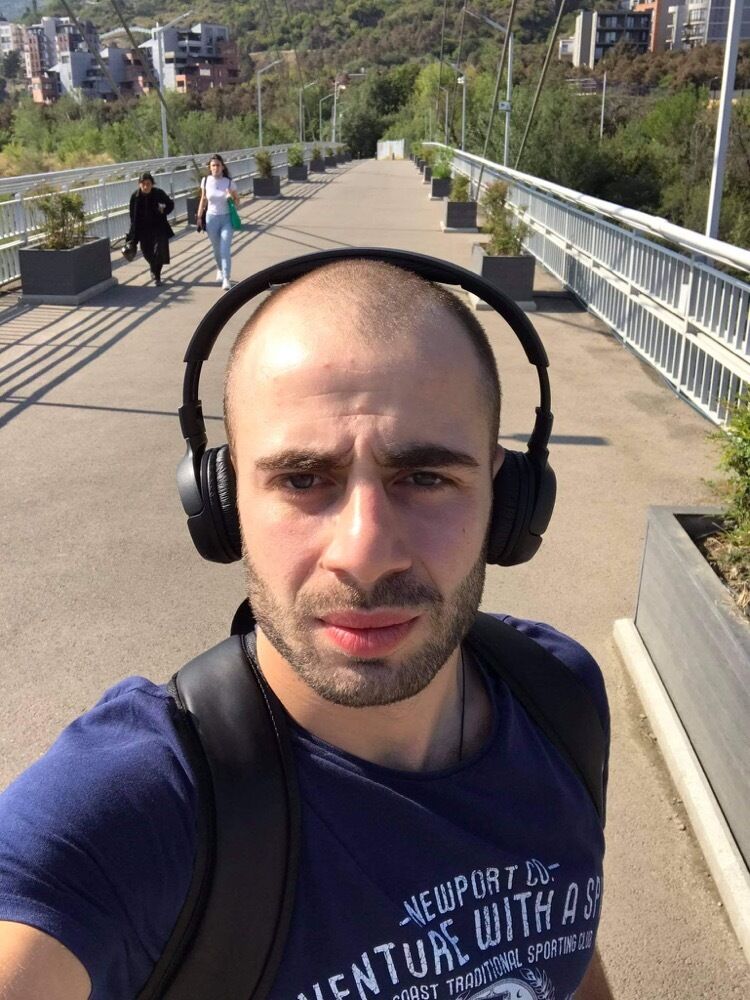  23558305  David, 40 ,    