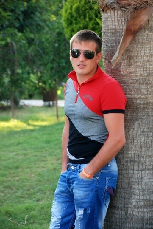  46793645  , 40 ,    