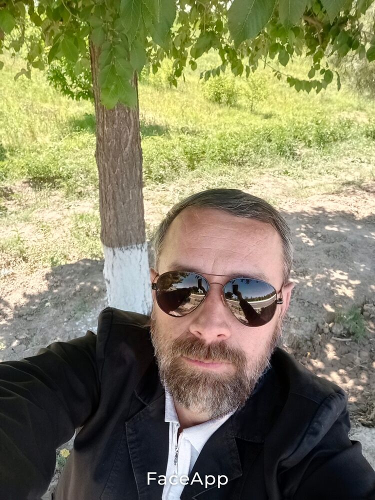  43588435  , 45 ,    