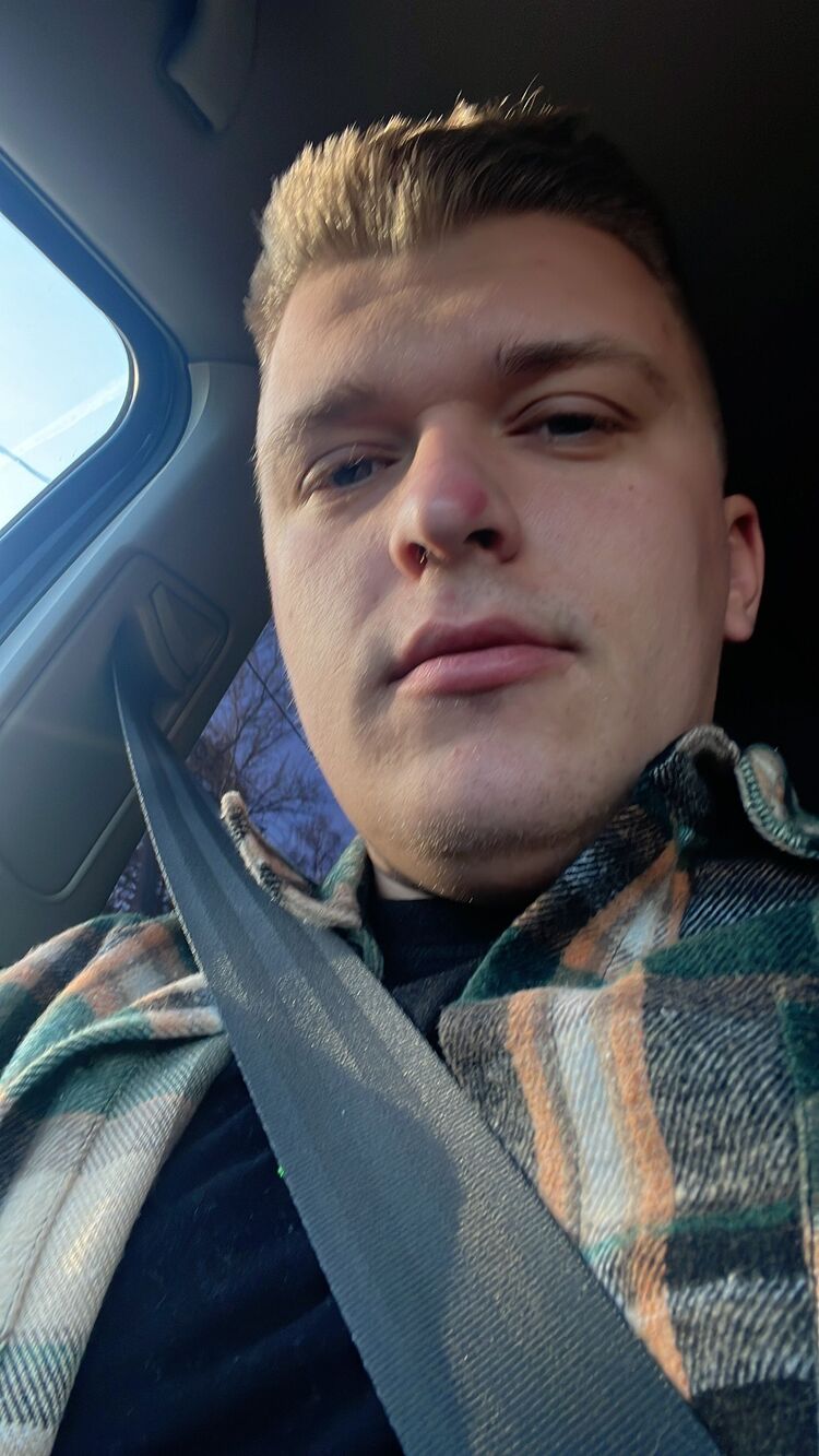  46098605  , 23 ,    