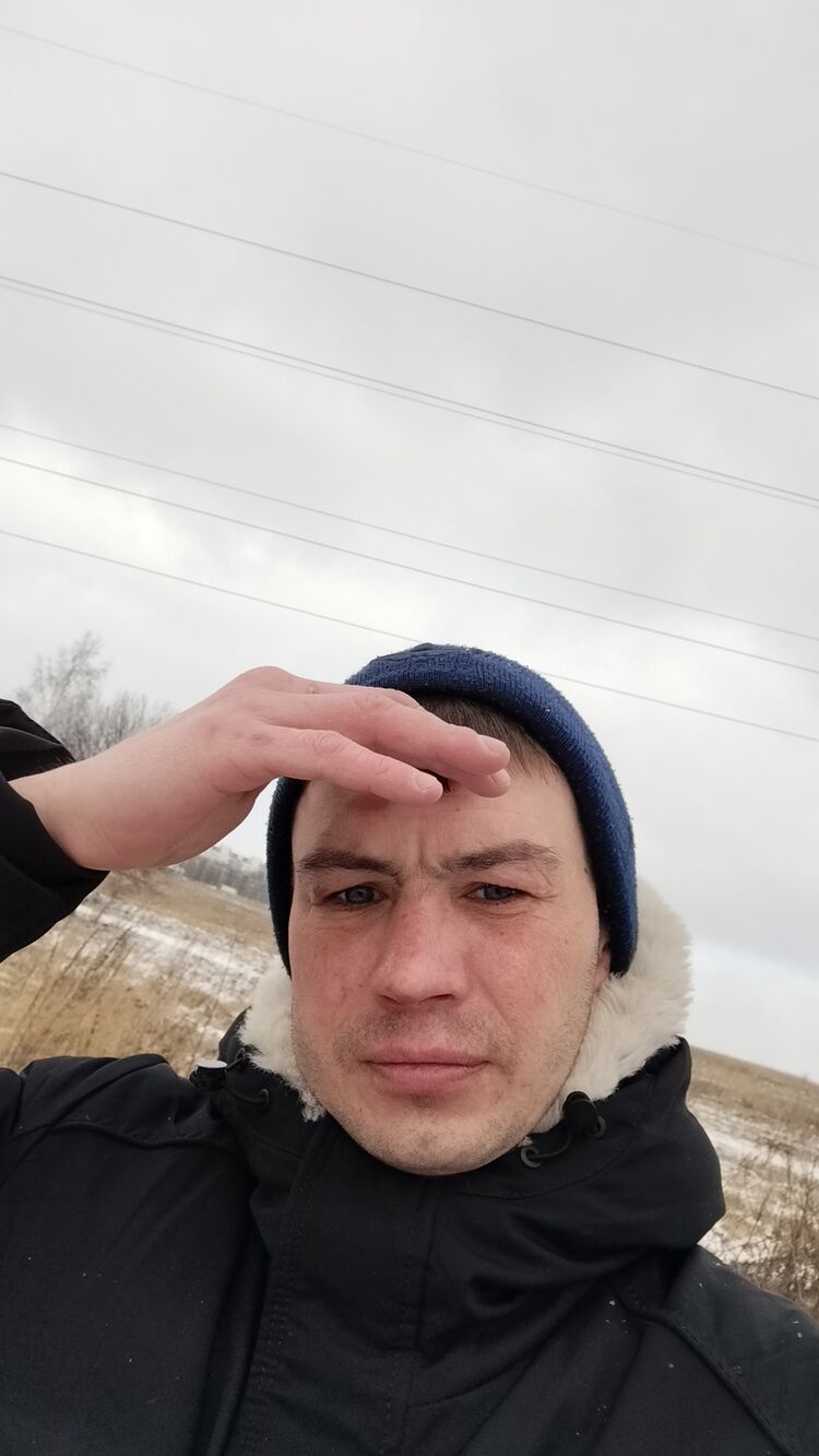  49776185  , 33 ,    