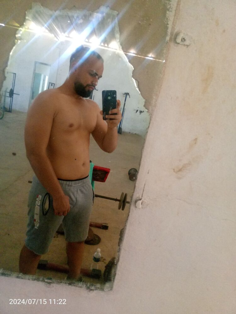  46784785  Daviel, 25 ,    