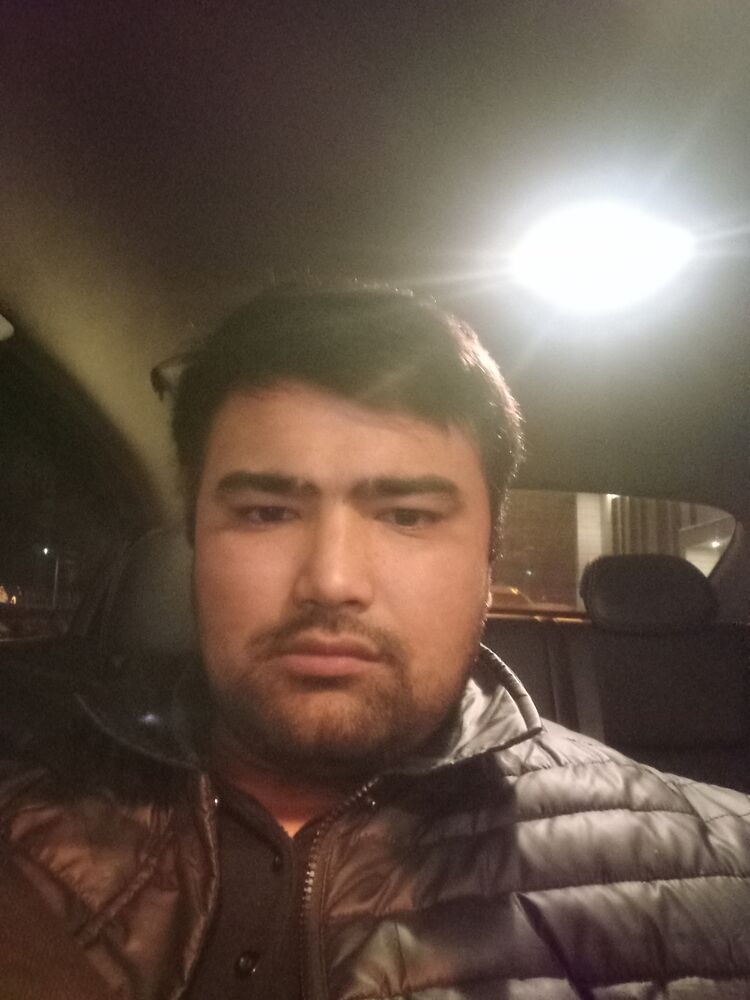  32718125  Abdusalom, 27 ,    