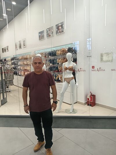  ,   Vartan, 48 ,   ,   , c 