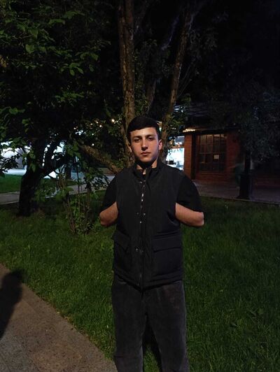  ,   Aziz, 25 ,   ,   