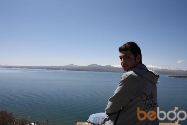  ,   Robertino, 31 ,  