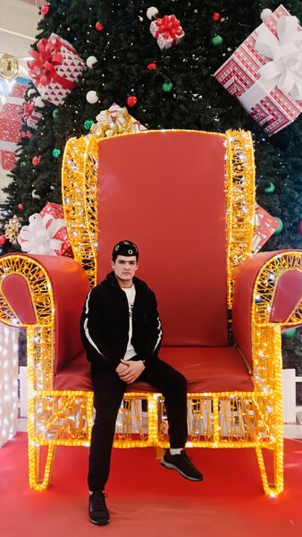  ,   Alwin, 24 ,   ,   