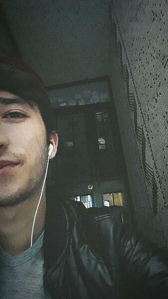 ,   Zeeyn, 23 ,   ,   