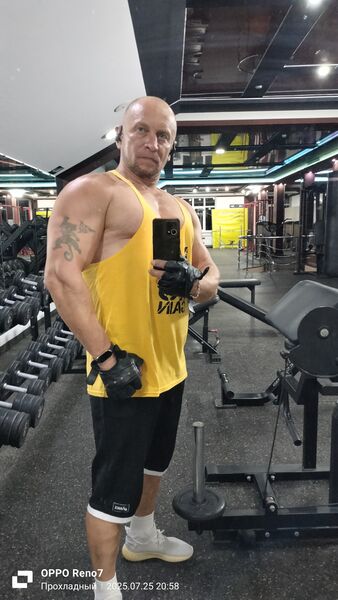  ,   Mikhail, 44 ,   ,   , c , 