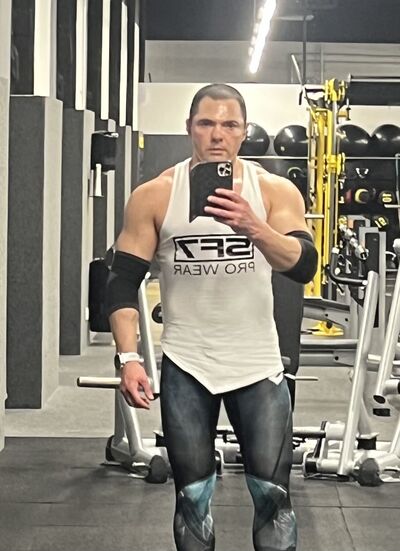  Praha,   Denis, 42 ,   ,   , c 