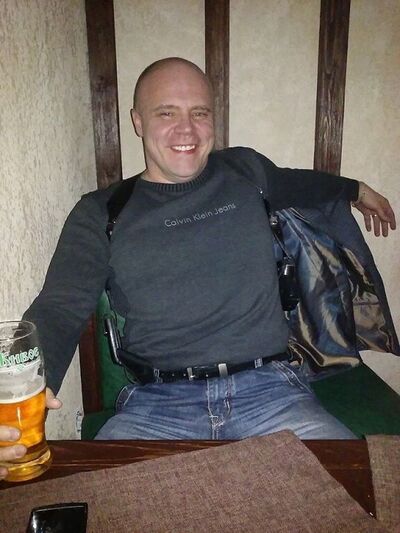  ,   Stas, 41 ,   ,   