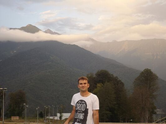  ,   Pavel, 33 ,   
