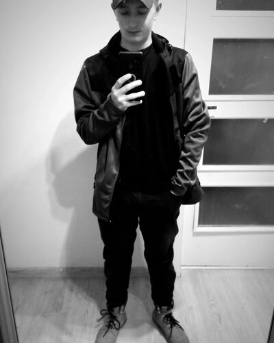  Sosnowiec,   Valera, 19 ,   ,   