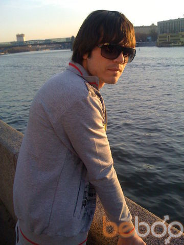  ,   Gektor, 32 ,   