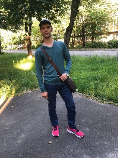  ,   Milan, 32 ,   ,   , c , 