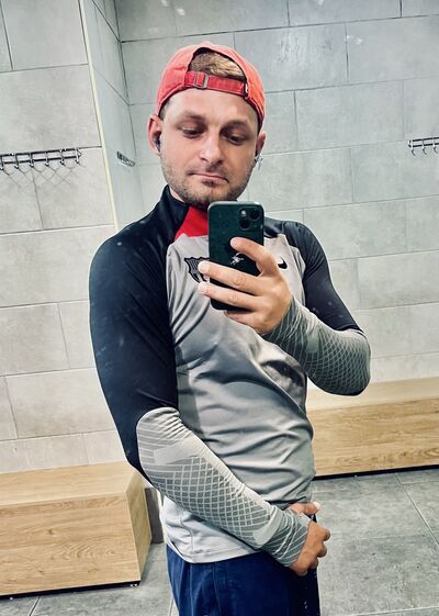  ,   Simion, 29 ,   ,   