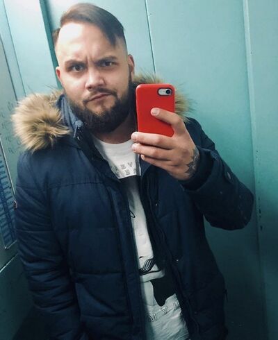  ,   Aleksey, 32 ,   